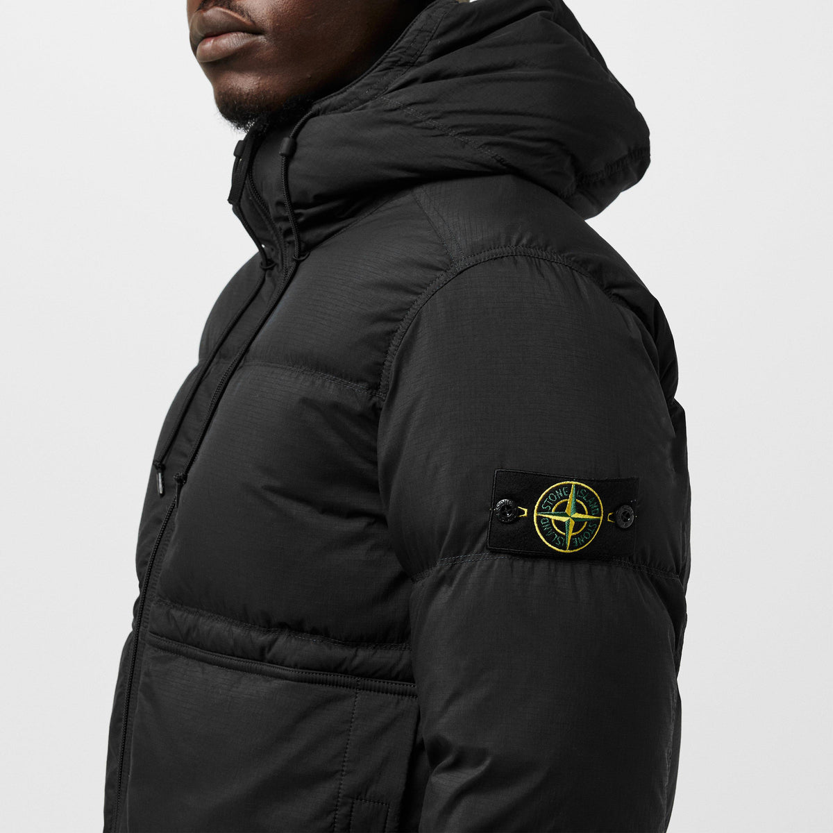 Nero V0029 - Stone Island - Men's Quilted Medium Puffer Jacket - 5