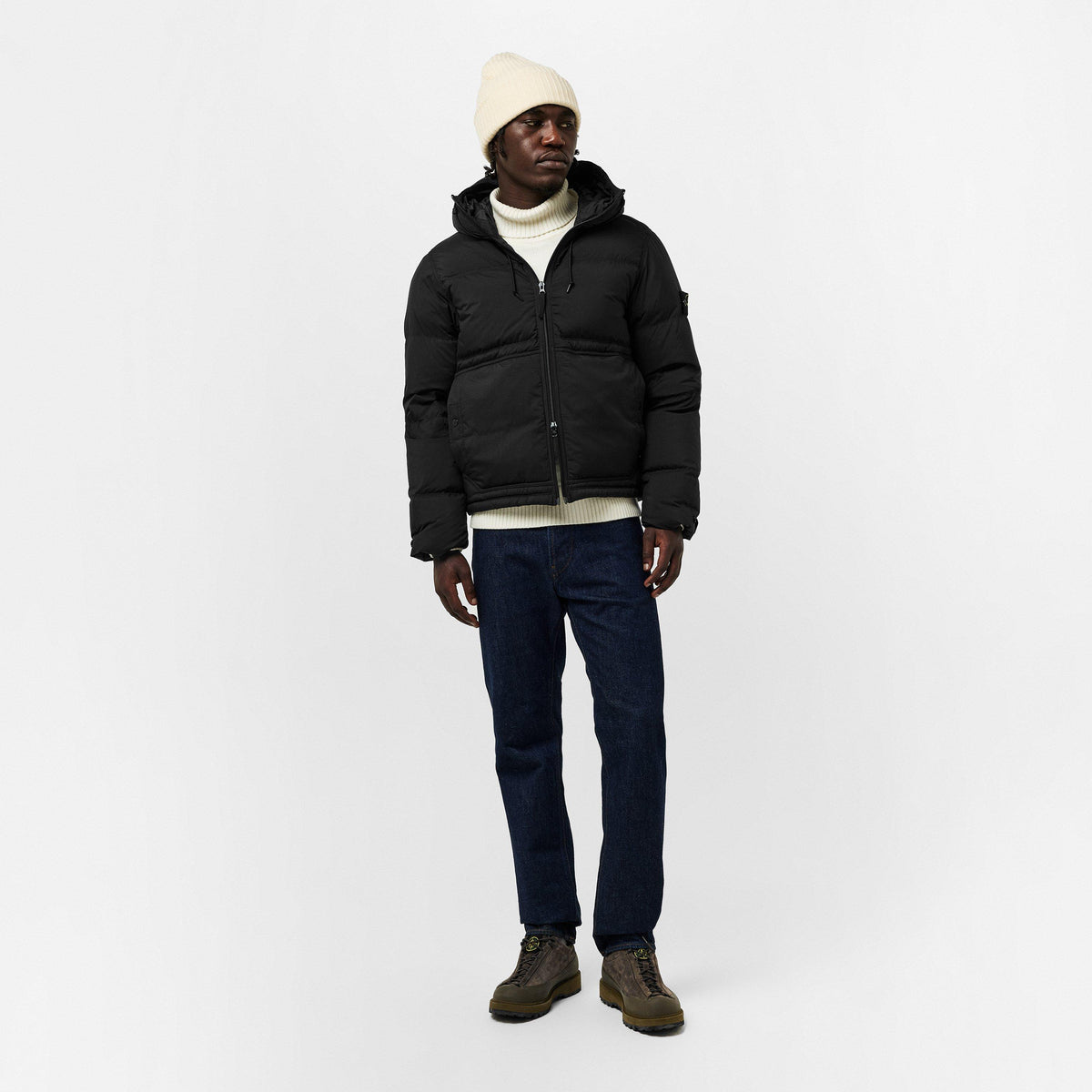 Nero V0029 - Stone Island - Men's Quilted Medium Puffer Jacket - 6