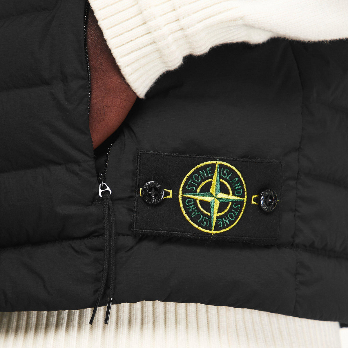 Black V0029 - Stone Island - Mens Loom Gilet - 5