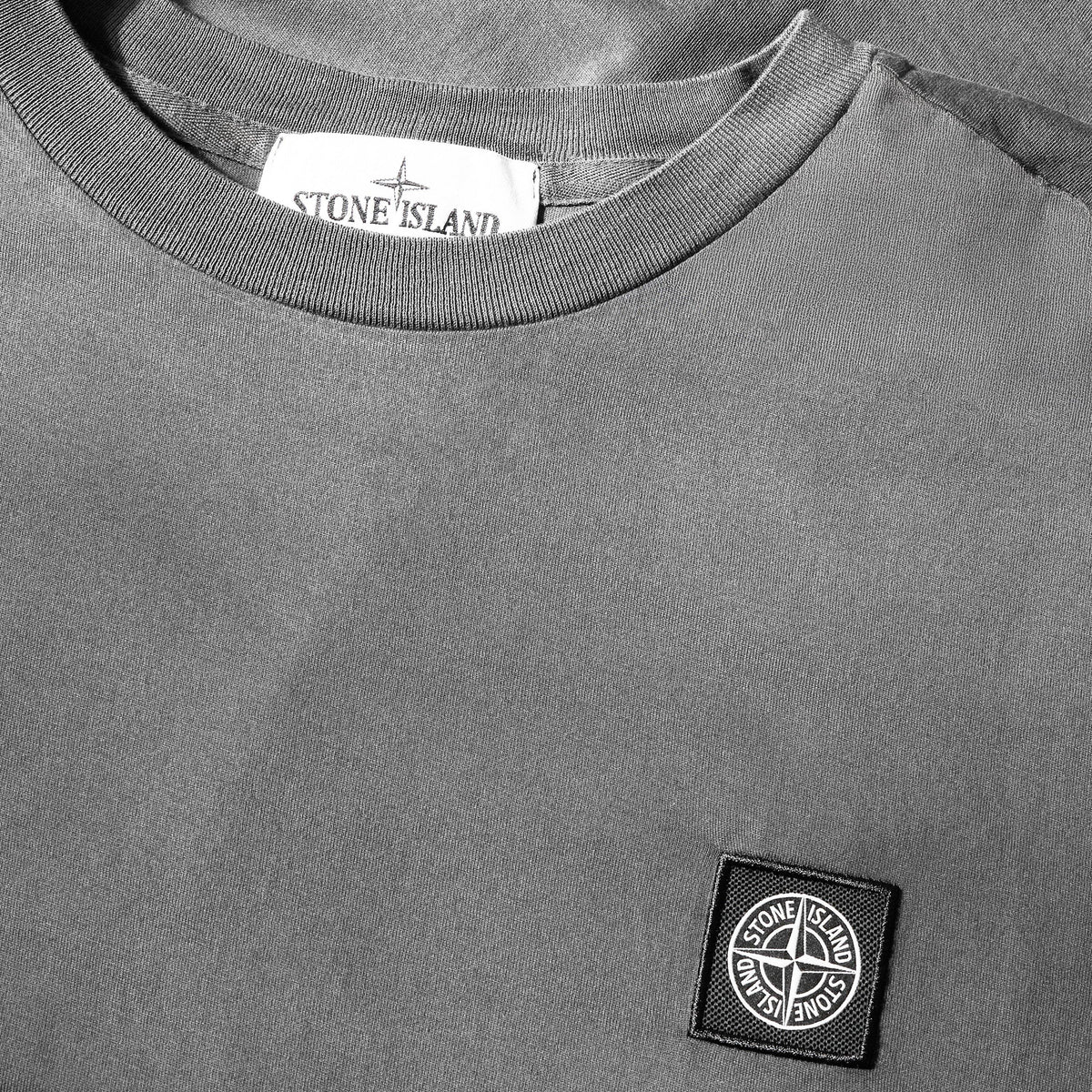 Lead Grey V0062 - Stone Island - Men's Cotton Compass Logo Patch T-Shirt - 3