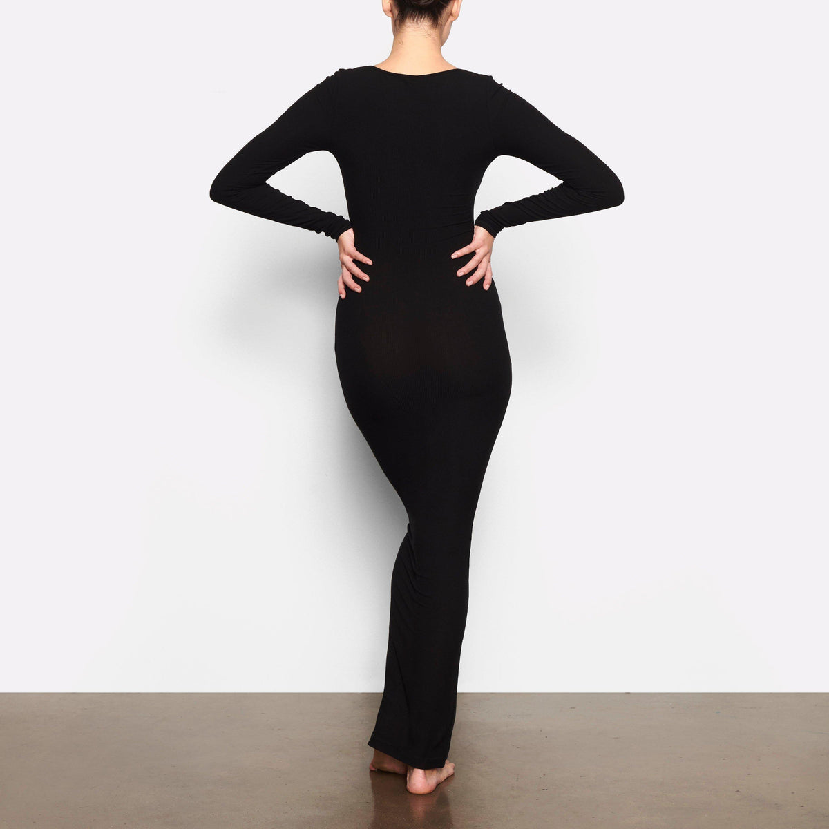 Onyx - SKIMS - Womens Soft Lounge Ribbed Long Sleeve Slip Dress - 3