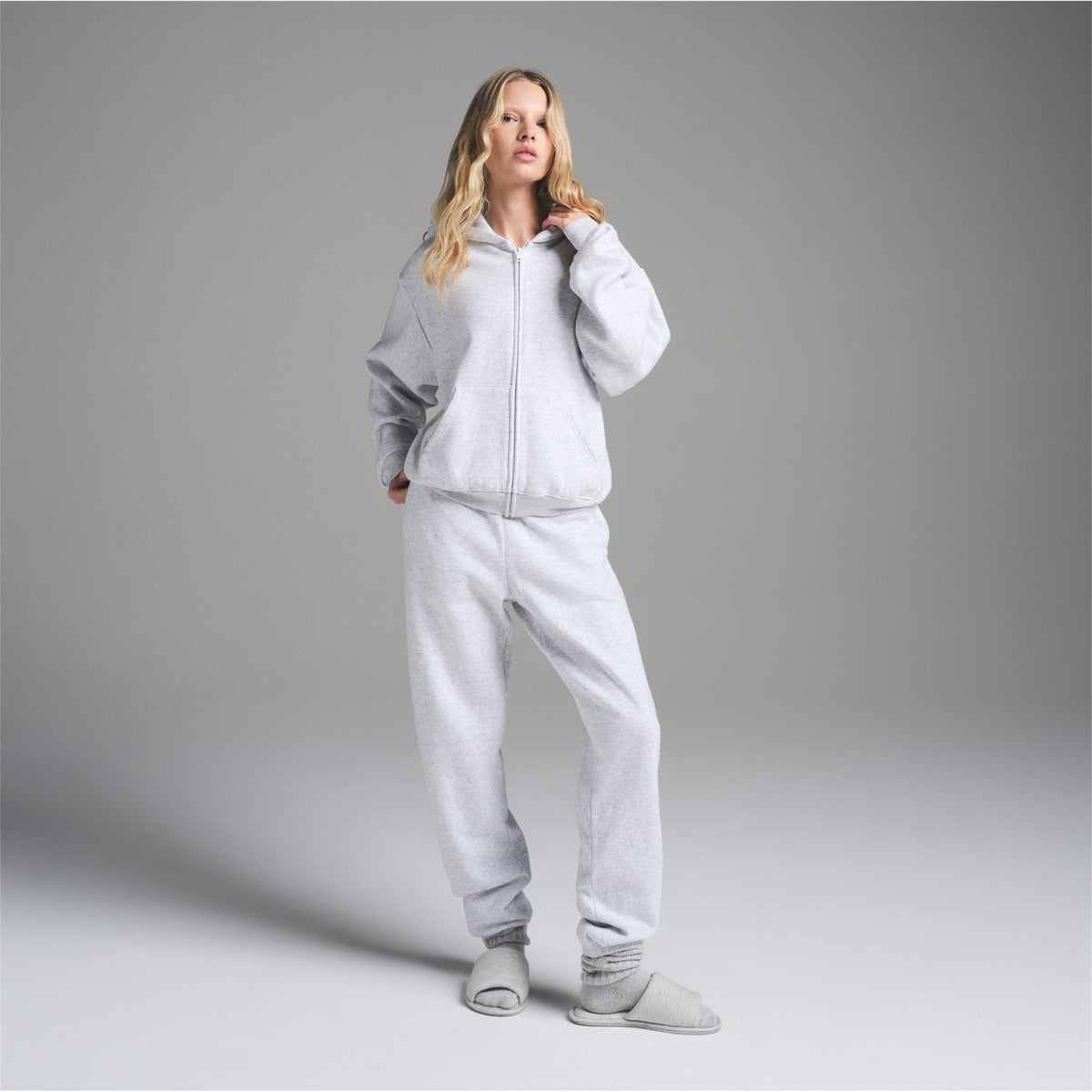 Light Hthr Grey - SKIMS - Womens Cotton Fleece Classic Zip Up Hoodie - 3