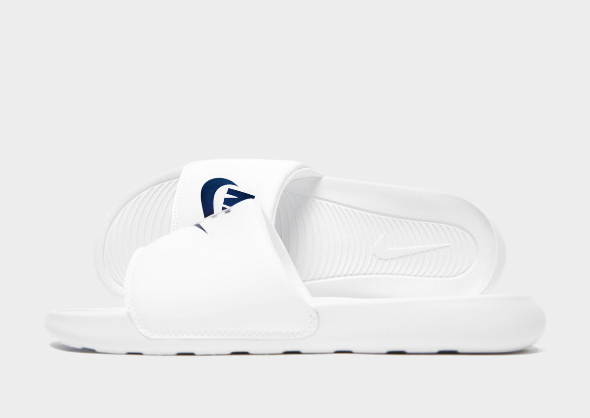Nike Victori One Slides