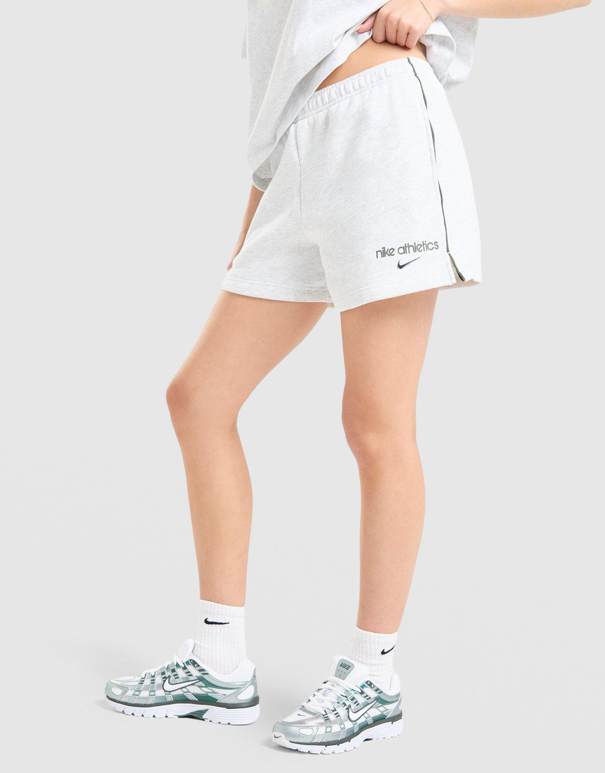Nike Gym Life Swoosh 4" Shorts