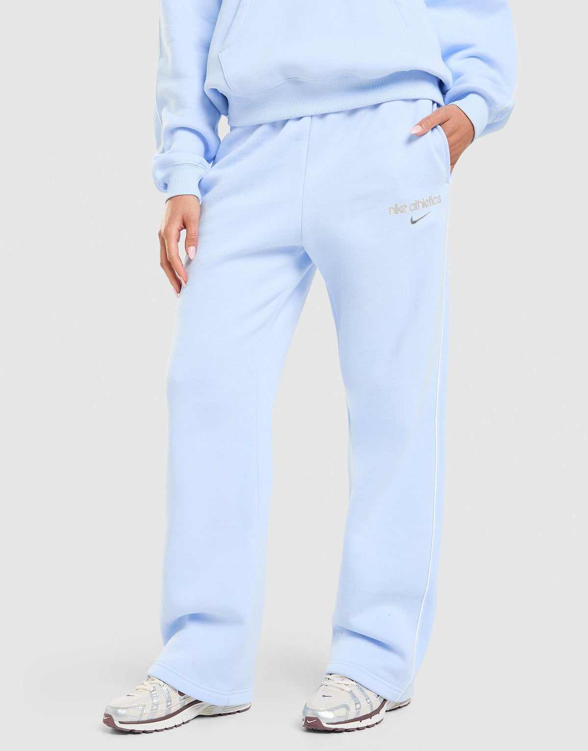Nike Gym Life Swoosh Fleece Joggers