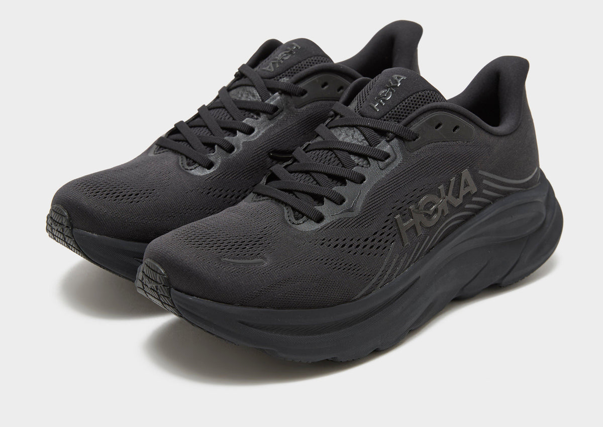 HOKA Clifton 11