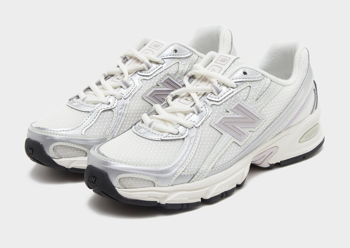 New Balance 740 Women's